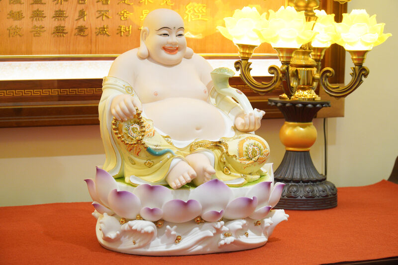 mau-tuong-di-lac-dep-5749_1